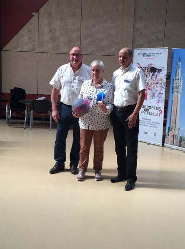 Remise de récompenses des Cadettes dans la catégorie Excellence D2 DFU17-2 Club Aulnoye AS